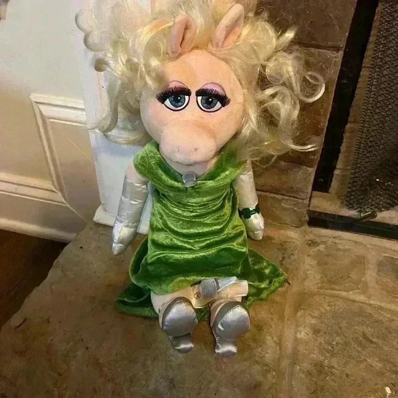 Miss Piggy (must be bundled with another item) - Picture 2 of 3